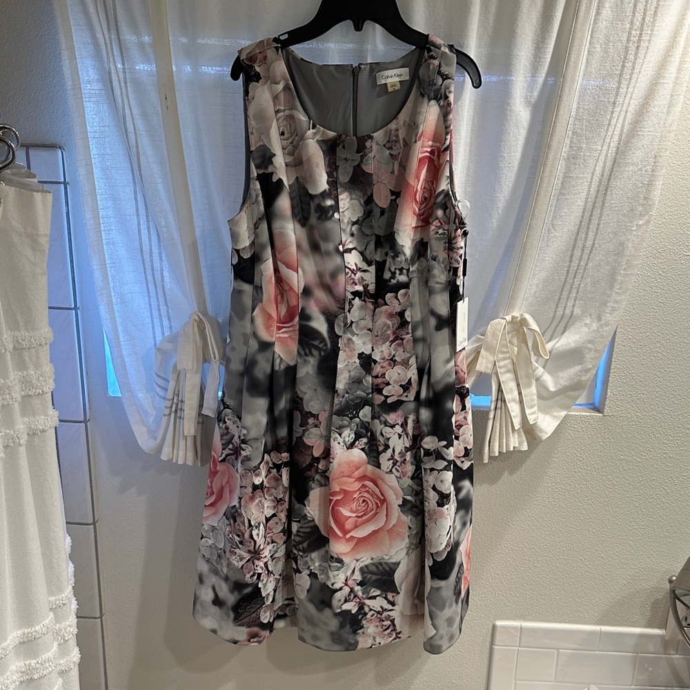 Calvin Klein Collection Floral Midi Dress in Pink and Gray
